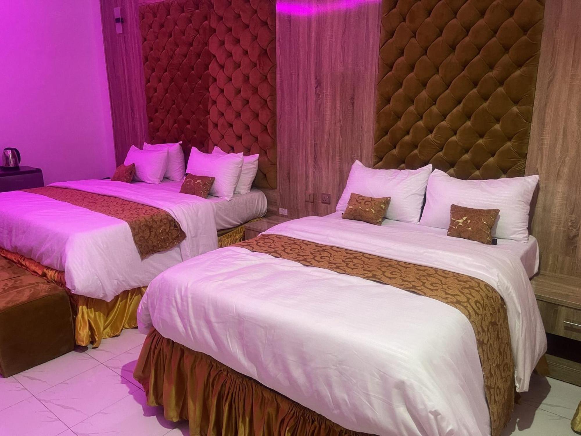 Murphy'S Mansion Resort Umuahia Екстер'єр фото